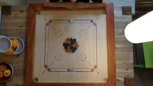 Spiele für zu Hause Carrom